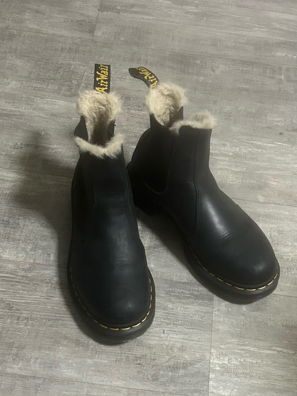 Dr. Marten 2976 Lenore Faux Fur Chelsea Boots Size 7